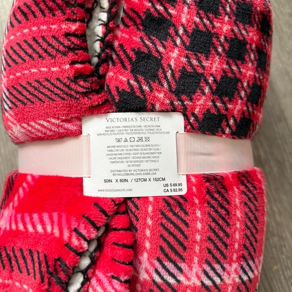 Victoria Secret Cozy Red Plush Blanket - Picture 3 of 5